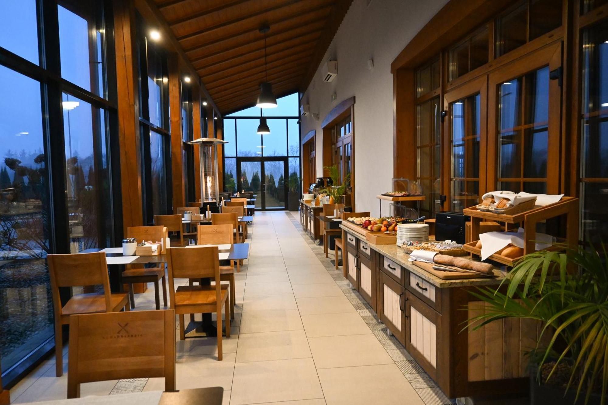 Hotel Nowa Holandia エルブロンク エクステリア 写真